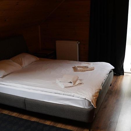Berghaus Bukovel Villa Екстериор снимка