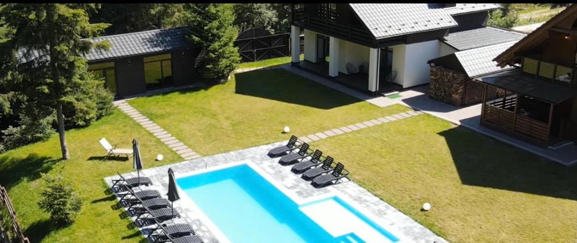 Berghaus Bukovel Villa Екстериор снимка