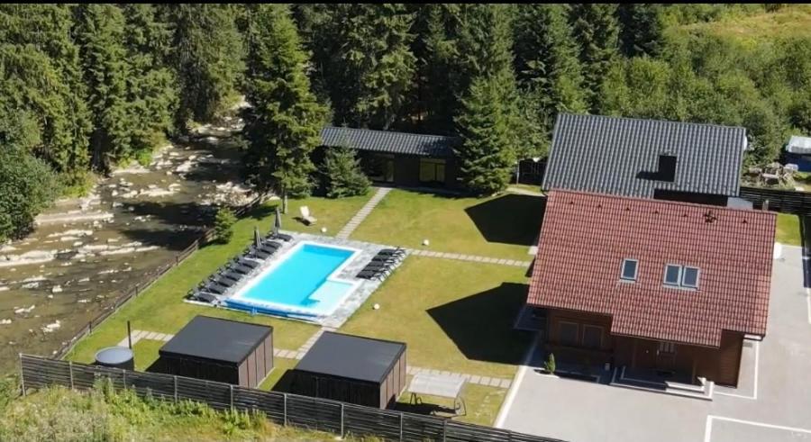 Berghaus Bukovel Villa Екстериор снимка