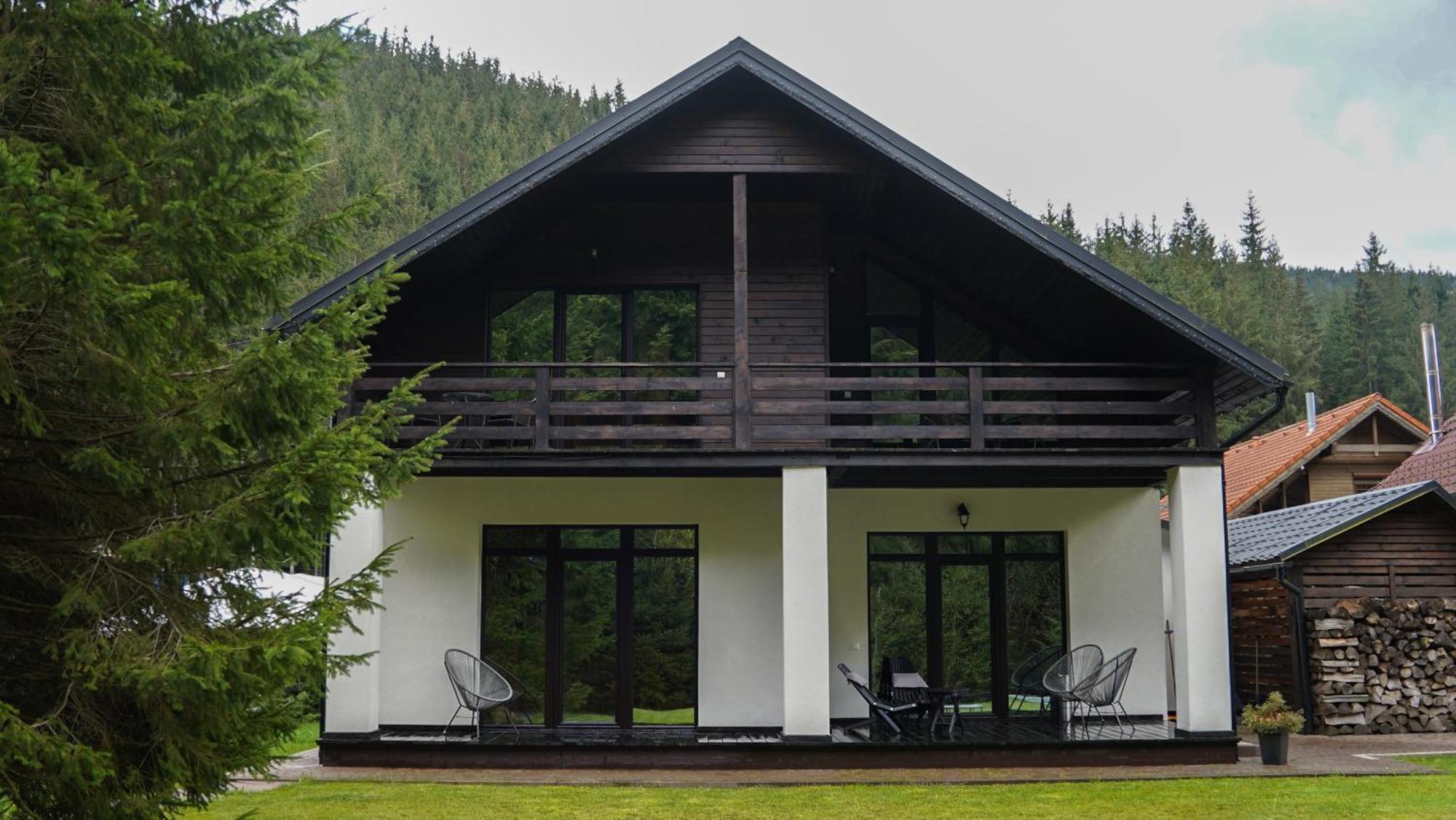 Berghaus Bukovel Villa Екстериор снимка